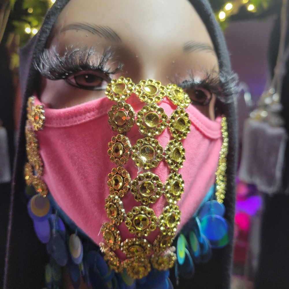 Mask - Picture 2 of 3